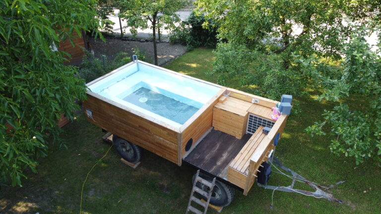 Pool Anhänger